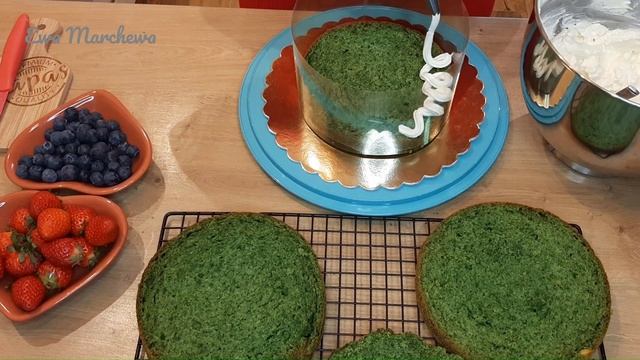 Poczuj powiew wiosny - ciasto ze szpinakiem warstwowe Leśny mech, ciastko na 5 смотреть онлайн