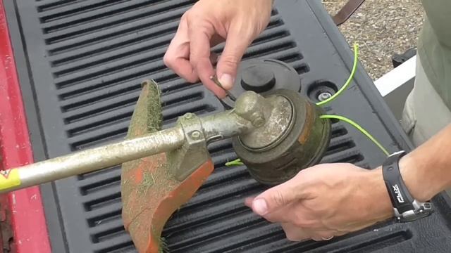 Stihl Line Trimmer- How to Quickly Exchange the Head in 20 seconds. смотреть онлайн
