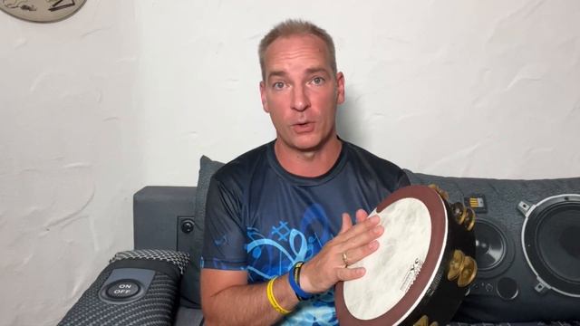 Tamburin - richtig vorbereiten für den Wirbel - Schlagzeug lernen mit Pädagoge und Profi Rudi Hein смотреть онлайн