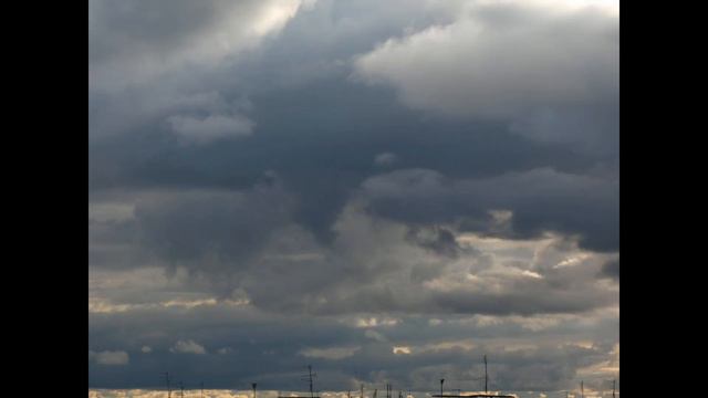 Быстрая Смена погоды и июне таймлапс Летят облака Fast Weather Change and June #timelapse Clouds Fl смотреть онлайн