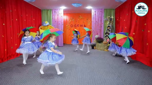 SUNNY BABY танец с зонтиками смотреть онлайн