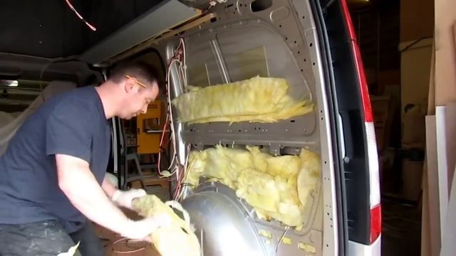 How to Build a Campervan Mercedes Vito Series 8 Episode 3 смотреть онлайн