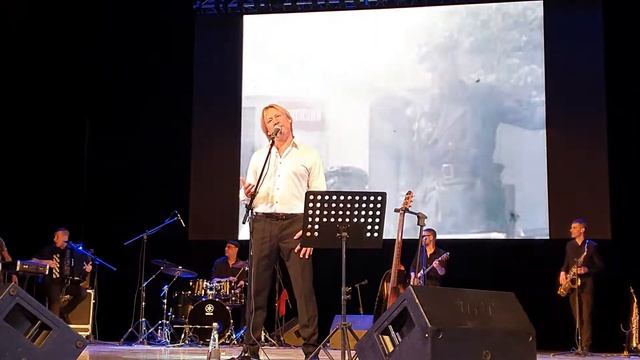 Дмитрий Харатьян. Песня "20 ый год". Ульяновск. Фестиваль "От всей души" им. В. Леонтьевой. смотреть онлайн