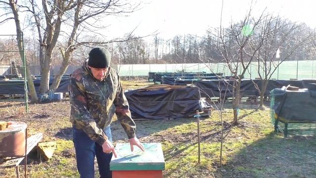 10-рамковий вулик річний цикл за 10 хв. Метод утримання на нашій пасіці смотреть онлайн
