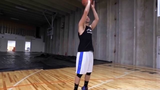 How to Find YOUR Perfect Shooting Form: Basketball Shooting Tips and Tricks смотреть онлайн