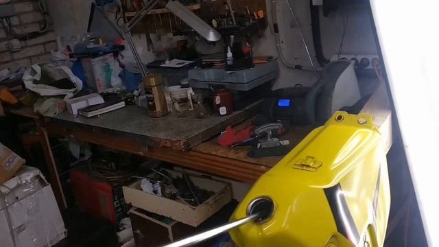 удаление вмятин на мото баке смотреть онлайн