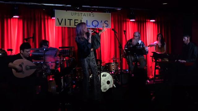 Amanda Abizaid - I REMEMBER HER LOVE - (LIVE) Upstairs At Vitello's
