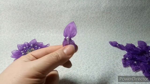 Необычная заготовка и какой красивый цветок получился！ Канзаши. Kanzashi