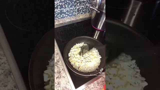 Фаршированные шампиньоны смотреть онлайн