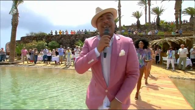 Lou Bega - Mambo No. 5 (A Little Bit Of...) (ZDF-Fernsehgarten on tour - 2017-04-16) смотреть онлайн