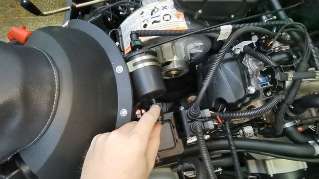 Сравнение снегоходов STELS VIKING V800 с снегоходом  BRP Linx Army V800 Армеец