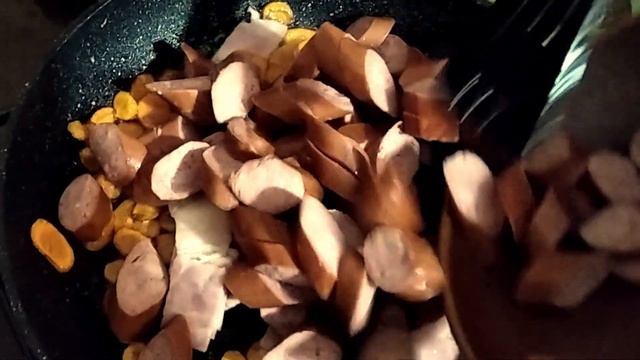 Тушеная капуста с охотничьими колбасками смотреть онлайн