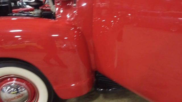 1952 Chevy Suburban Red смотреть онлайн