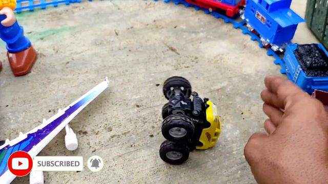 Mainan Mobil Mobilan, Mobil Balap, Mobil Monster, Kereta Api, Tank Baja, Bus Sekolah, Robot Sherif