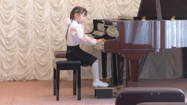 С Майкапар Мотылек Исп Закирова Диана 6 лет смотреть онлайн