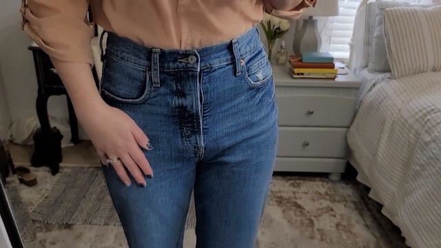 My Absolute FAVE Cut of Jeans | Different Washes + How I Style Them | February 2021 | Lindsey Loves смотреть онлайн