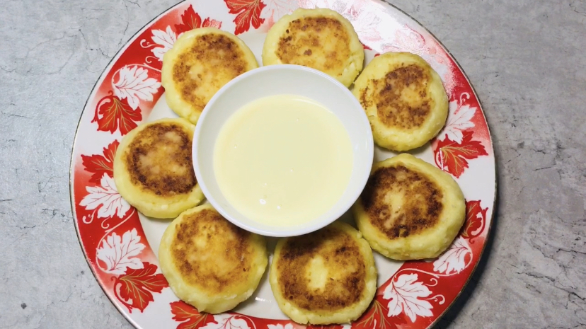 Классические сырники на сковороде: простое и быстрое приготовление