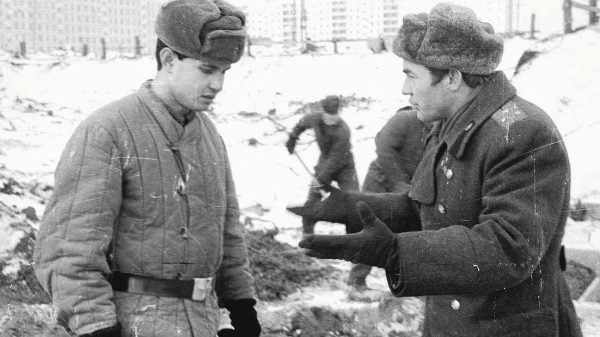 Почему в 1955 году в СССР произошел солдатский бунт против власти смотреть онлайн