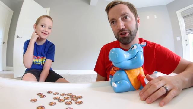 Father & Son PLAY BURPING BOBBY! / (Gross Green Burping!) смотреть онлайн