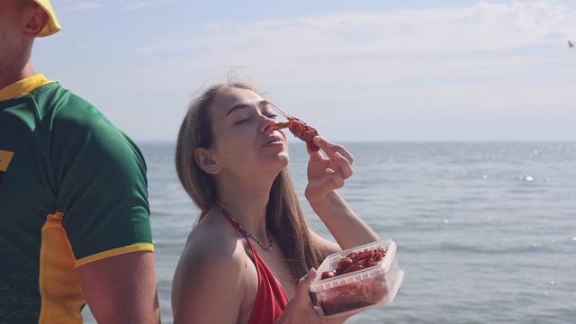 В Таганроге на пляже #КуКуТаганрог смотреть онлайн