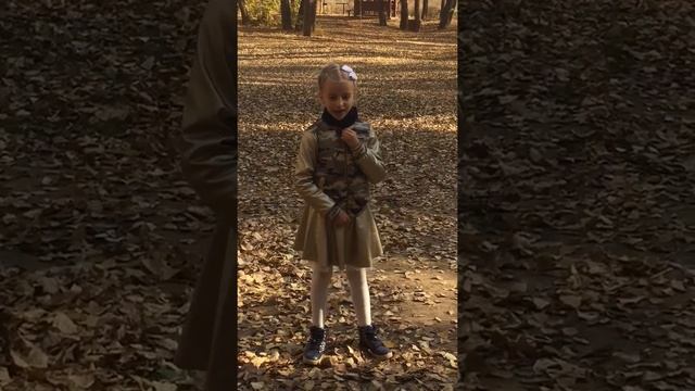 Оля Ольхова стихотворение "Отговорила роща золотая" Есенин смотреть онлайн