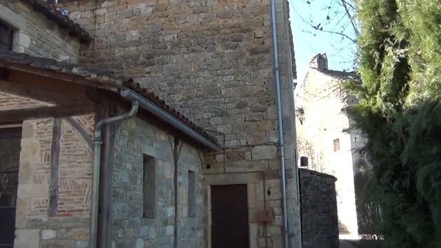 Phoenix symbolises Knights Templars' Revenge in Templar Order's Ancient 9th Century Castle смотреть онлайн
