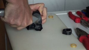 Как починить розетку если она болтается | Несколько способов