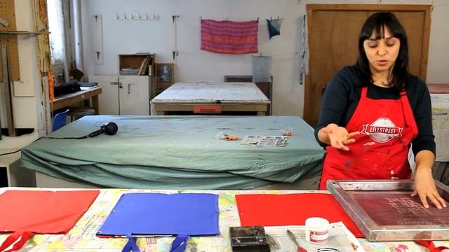 Screenprinting on Fabric смотреть онлайн