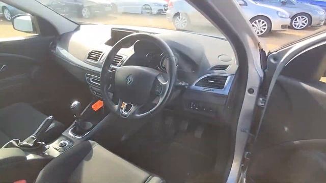 Renault Megane dCi Energy Limited Manual смотреть онлайн