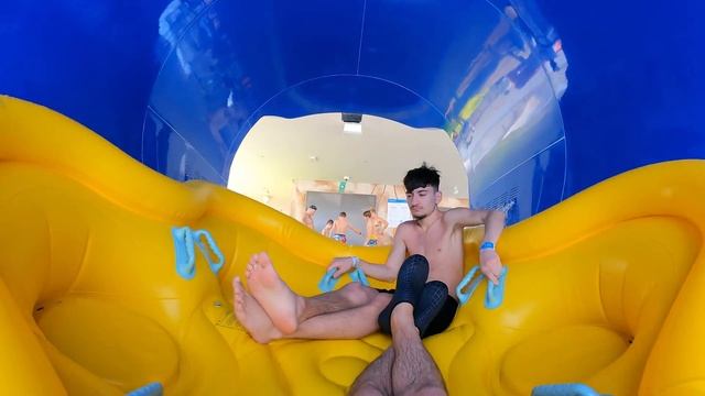 The Shockwave - HydroMAGNETIC Water Coaster Ride - Aquaventure Waterpark Dubai смотреть онлайн
