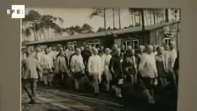 Nazi criminal's photo album goes on display in Berlin смотреть онлайн