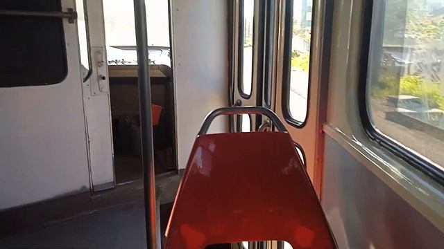 Мариуполь тот момент когда давно не видел трамвая , даже люди встречают в восторге смотреть онлайн