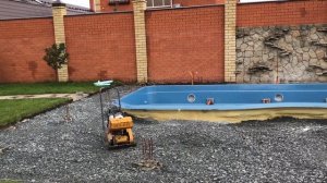 МОНТАЖ трубопроводов и армопояса композитного бассейна Compass в Тюмени!