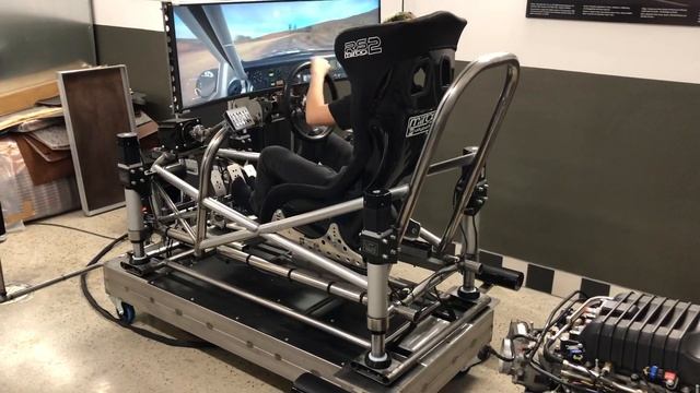 Motion racing simulator - Forza Horizon 4 - driving Audi Quatro смотреть онлайн