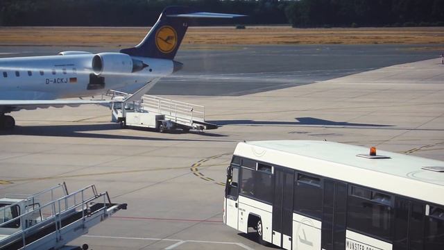 Flughafen Münster/Osnabrück смотреть онлайн
