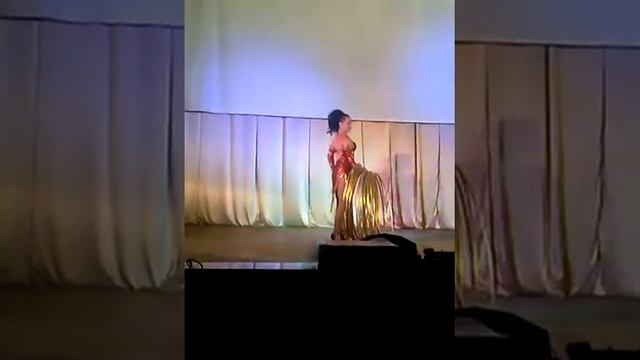 Цирковое представление обручи,красота смотреть онлайн