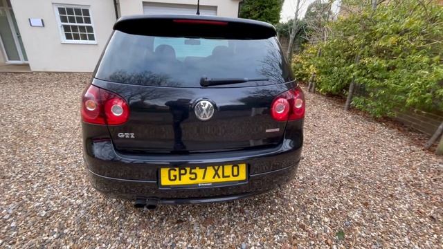 VW Golf GTI Edition 30 смотреть онлайн