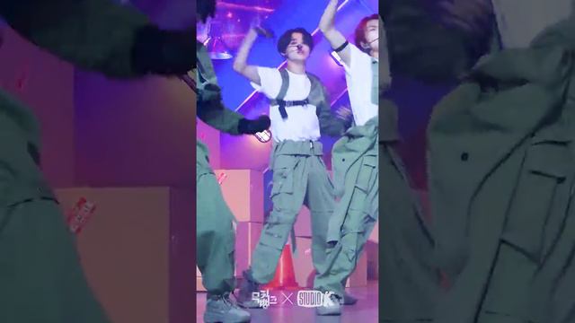 [K-Fancam] 엔하이픈 니키 직캠 'Future Perfect (Pass the MIC)' (ENHYPEN NI-KI Fancam) l @MusicBank 220708 смотреть онлайн