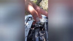 Не горит ближний свет Лада Ларгус.