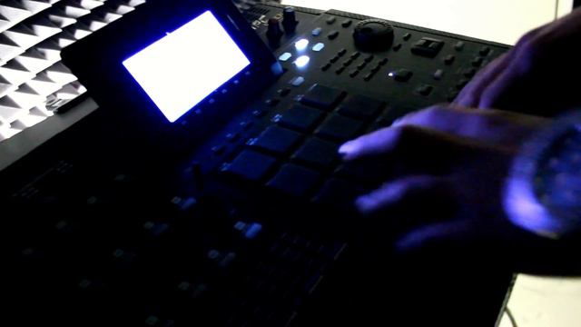 Beats on akai mpc 5000 by da swk prod. [Remake] смотреть онлайн