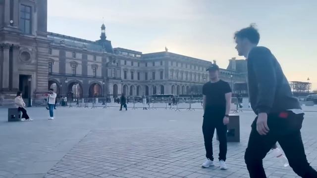 Wilbur Soot and Tommyinnit being brothers for 8 minutes смотреть онлайн