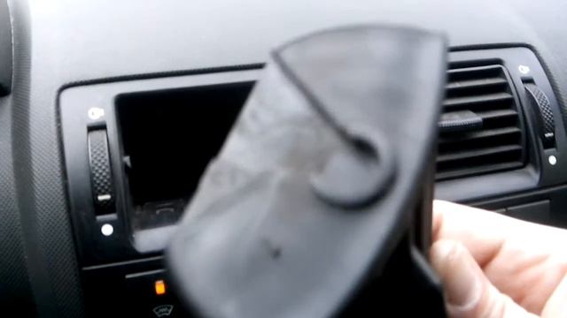 Дефлектор воздуховода Форд Мондео 3,снятие и установка за 30 секунд. смотреть онлайн