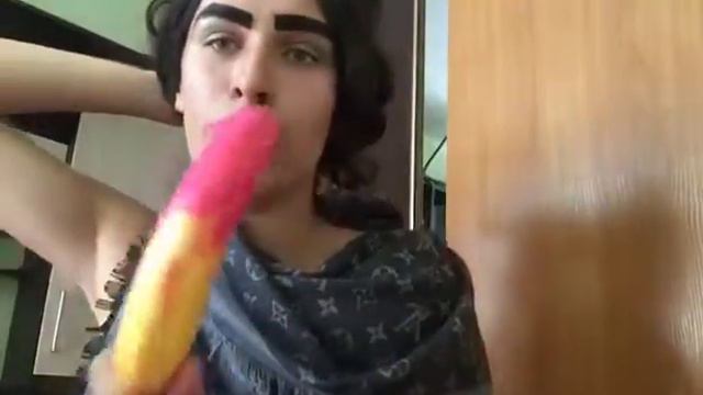 Вот такие гламурные парни в Москве смотреть онлайн