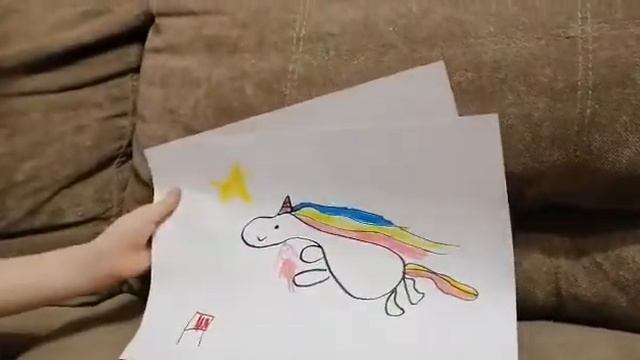 Комиксы от Лизы. Лиза рисует сказку про единорога смотреть онлайн