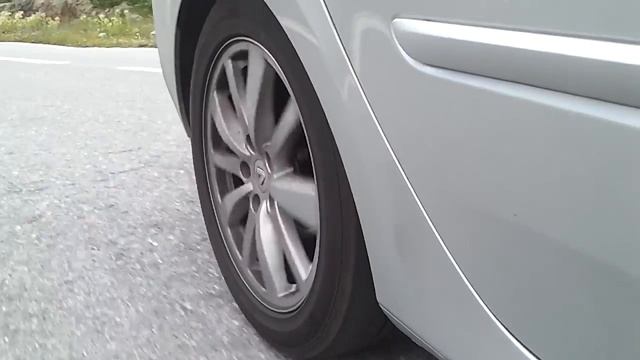Renault Laguna GT 4Control @GrandSintBernard смотреть онлайн