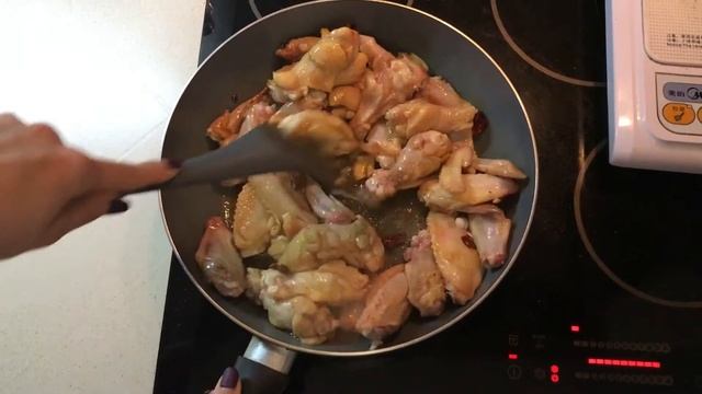 Куриные крылышки в карамели по-китайски 红烧鸡翅