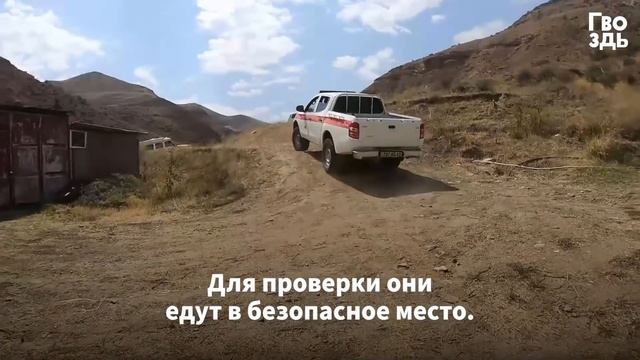 Зверь Продолжает Рычать на Людей, но Сил у Него Совсем Мало смотреть онлайн