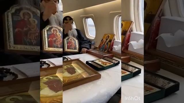 СТАРЕЦ ИЛИЙ И ОТЕЦ ИЛИАДОР ОБЛЕТАЮТ КРЕСТНЫМ ХОДОМ ПО РОССИИ смотреть онлайн