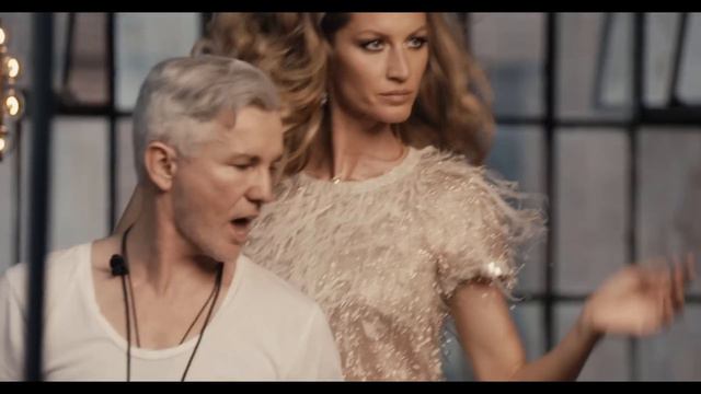 N°5 With Gisele Bündchen, Behind The Scenes: Trailer – CHANEL Fragrance