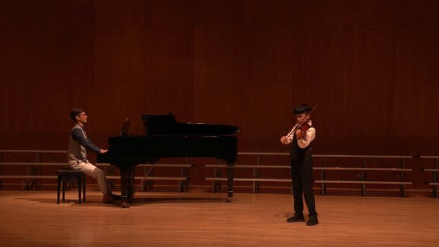Issac Valentine - Volin Concerto No.1 in A minor By J.B. Accolay смотреть онлайн